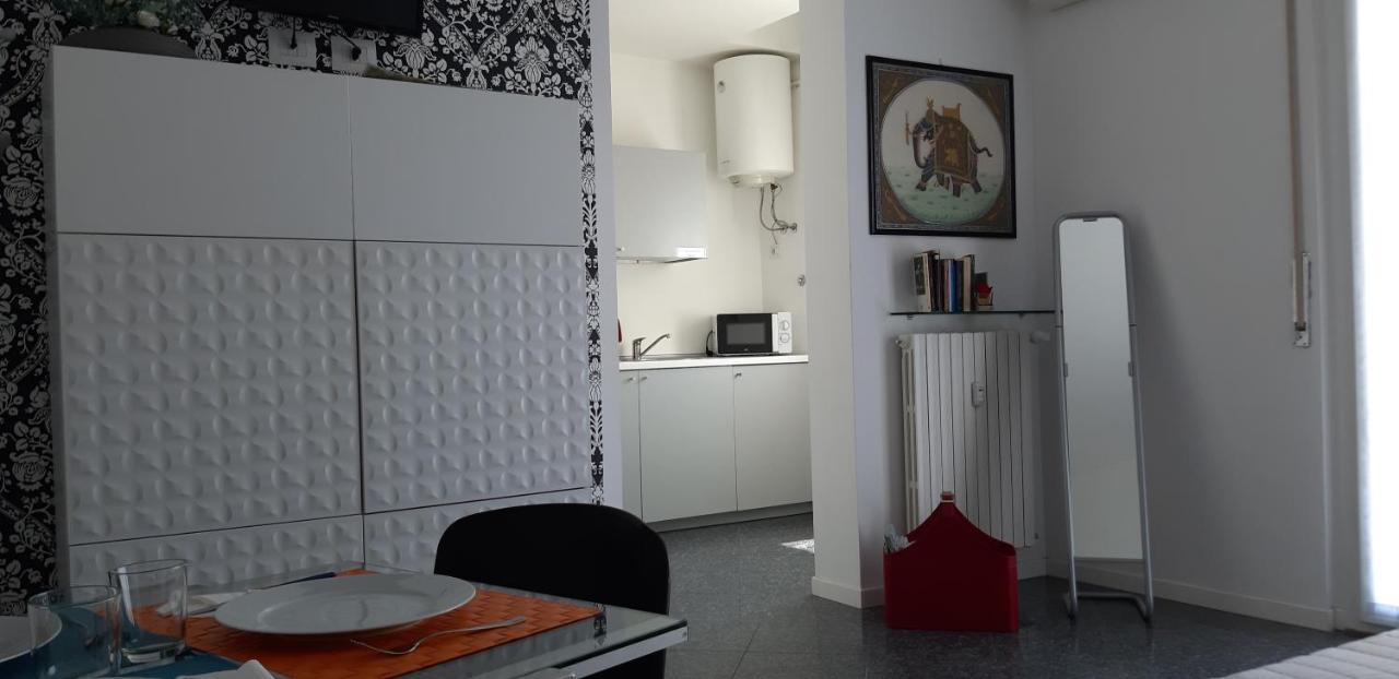 Manzoni Residence Como Luaran gambar